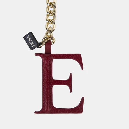 Kırmızı E Harfi Gold Zincirli Deri Charm / Anahtarlık