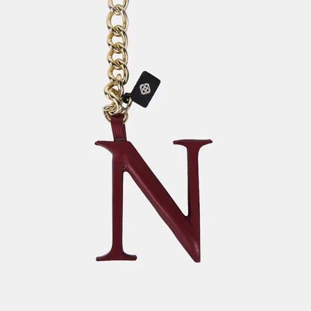 Kırmızı N Harfi Gold Zincirli Deri Charm / Anahtarlık