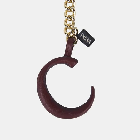 Bordo C Harfi Gold Zincirli Deri Charm / Anahtarlık