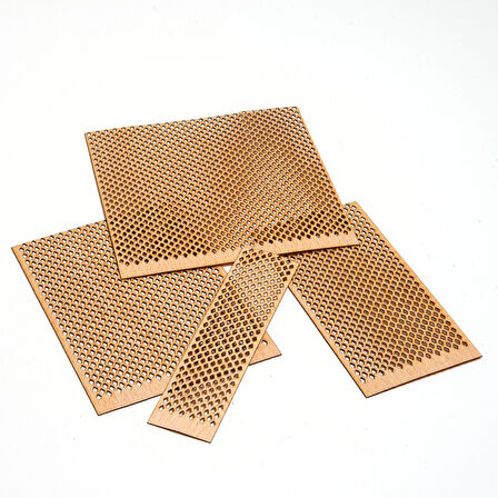 Delikli Model ( Baklava ) Ahşap Mum Fitili ve Yapışkanlı Fitil Sehpası 75 Adet ( 100mm x 100mm x 0,5mm )