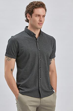 Siyah Desenli Jakarlı Düğmeli Yaka Pamuklu Likralı Casual Slim Fit Dar Kesim Tişört 1011240150