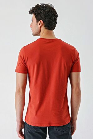 Tarçın Baskılı Bez Ayağı Bisiklet Yaka %100 Pamuk Casual Slim Fit Dar Kesim Tişört 1011240168