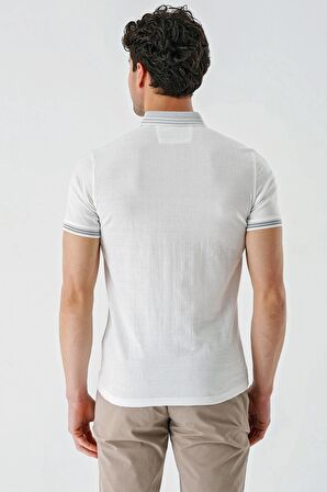 Beyaz Desenli Jakarlı Düğmeli Yaka Cepli Casual Slim Fit Dar Kesim Tişört 1011240174