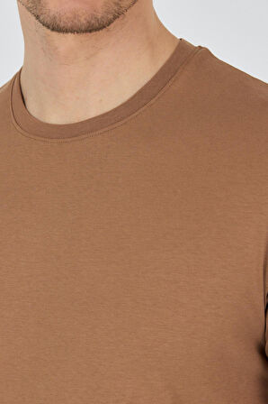 Sütlü Kahverengi Kısa Kol Bisiklet Yaka Cepsiz Pamuk Casual Slim Fit Tişört 1011250158