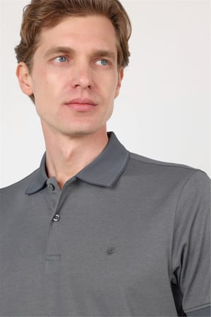 Füme Polo Yaka Kısa Kol Cepsiz Comfort Fit Pamuklu Tişört 1011260153