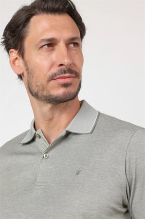 Haki Polo Yaka Kısa Kol Cepsiz Comfort Fit Pamuklu Tişört 1011260153