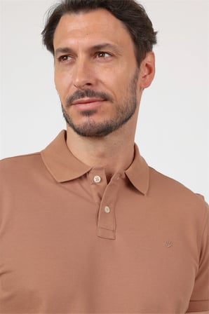 Sütlü Kahverengi Polo Yaka Kısa Kol Cepsiz Slim Fit Pamuklu Tişört 1011260154