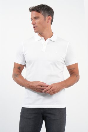 Beyaz Polo Yaka Kısa Kol Cepsiz Slim Fit Pamuklu Tişört 1011260154