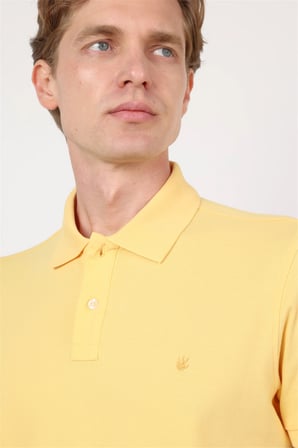 Sarı Polo Yaka Kısa Kol Cepsiz Slim Fit Pamuklu Tişört 1011260154