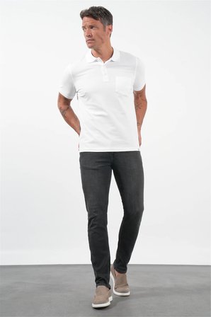 Beyaz Polo Yaka Kısa Kol Cepli Comfort Fit Pamuklu Tişört 1011260155