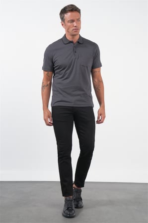 Siyah Polo Yaka Kısa Kol Cepli Comfort Fit Pamuklu Tişört 1011260157