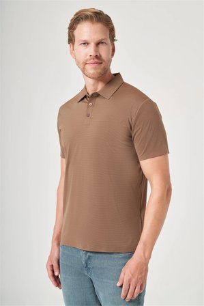 Kahverengi Polo Yaka Kısa Kol Rahat Kesim Esnek Kıvrılmaz Yaka Performance Technology Tişört 1011260176