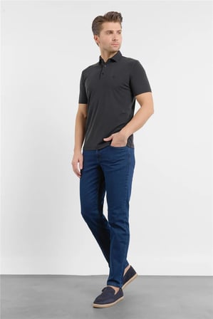 Siyah İtalyan Yaka Kısa Kol Cepsiz Slim Fit Pamuklu Tişört 1011260180