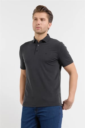 Siyah İtalyan Yaka Kısa Kol Cepsiz Slim Fit Pamuklu Tişört 1011260180