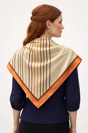 Tarzını Seç Turuncu V Çizgi Fular / Bandana / Aksesuar / Şal / Eşarp 70x70