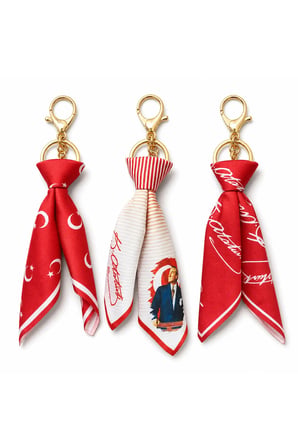 Tarzınıseç 3’lü Türk Bayraklı Atatürk Temalı Fular Gold Anahtarlık Seti Çanta Aksesuarı