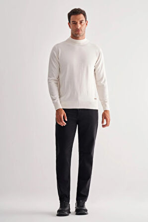 Açık Krem Yarım Balıkçı Yaka Cepsiz Comfort Fit Classic Pamuklu Triko Kazak 1012255001