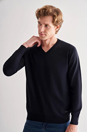 Koyu Lacivert V Yaka Uzun Kol Cepsiz Comfort Fit Classic Yünlü Triko Kazak 1012255002