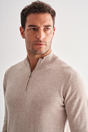 Açık Bej Fermuarlı Dik Yaka Uzun Kol Cepsiz Comfort Fit Classic Pamuklu Triko Kazak 1012255201