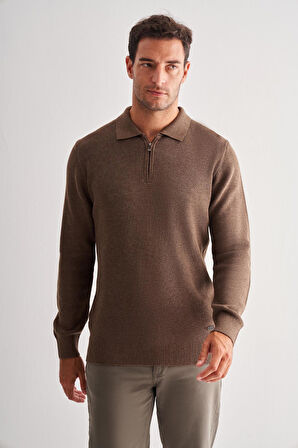 Kahverengi Fermuarlı Polo Yaka Uzun Kol Cepsiz Comfort Fit Casual Pamuklu Triko Kazak 1012255202
