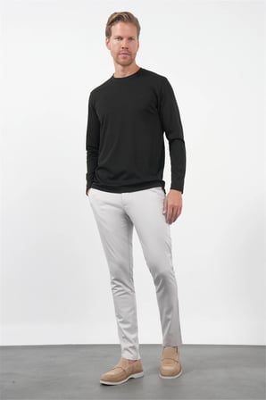 Siyah Bisiklet Yaka Uzun Kol Örme Standart Fit Esnek Sweatshirt 1013260150