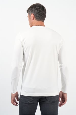 Beyaz Bisiklet Yaka Uzun Kol Örme Standart Fit Esnek Sweatshirt 1013260150