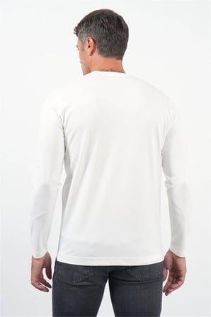 Beyaz Bisiklet Yaka Uzun Kol Örme Standart Fit Esnek Sweatshirt 1013260150