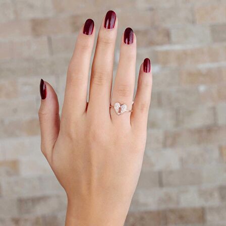 Zirkon Taşlı Kalbimin Kilidi Tasarım Rose Renk 925 Ayar Gümüş Kadın Yüzük