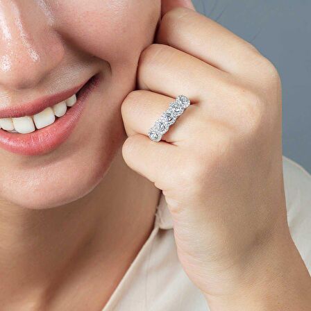 Starlight Diamond Pırlanta Montür Elit Tasarım 925 Ayar Gümüş Kadın Beştaş Yüzük