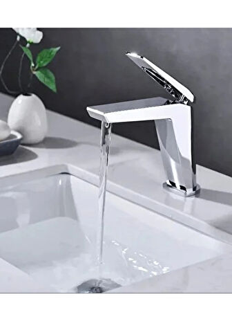 Modern Premium Lavabo Bataryası Sıcak-Soğuk Girişli Krom