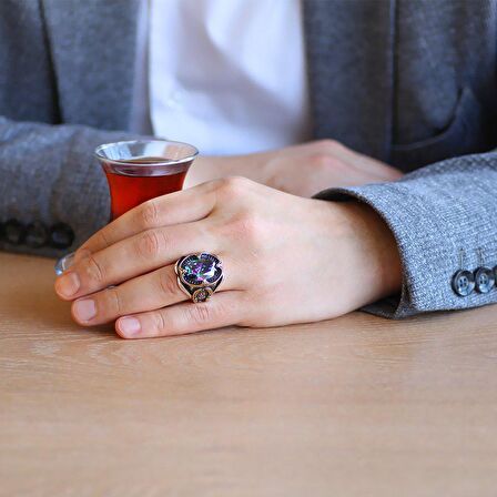 Faset Kesim Mistik Topaz Taşlı Yanları Kılıç Detaylı 925 Ayar Gümüş Erkek Yüzük