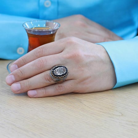 Sıkma Kehribar Üzerine "Mühr-i Süleyman ve Duası" İşlemeli İsim/Harf Yazılı 925 Ayar Gümüş Erkek Yüzük