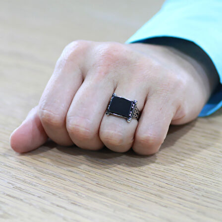 Dikdörtgen Siyah Oniks Taşlı Basic Tasarım 925 Ayar Gümüş Erkek Yüzük