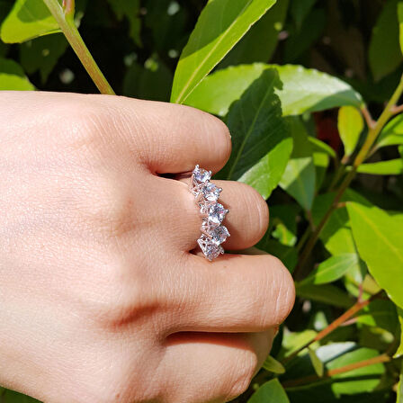 Chavin 2.5 Carat Beştaş 5 Taş Gümüş Bayan Yüzük de54