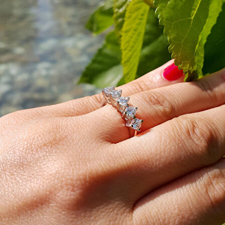 Chavin 1 Carat Beştaş 5 Taş Gümüş Yüzük ve Küpe dh12
