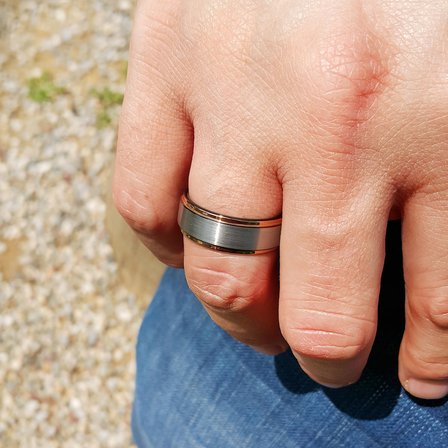 Chavin Kadın Erkek Gri Rose Kenarlı Tungsten Yüzük dm85