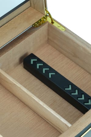 Falconetti Siyah Ufak Boy Camlı Humidor Şifreli Puro Kutusu rd92sy
