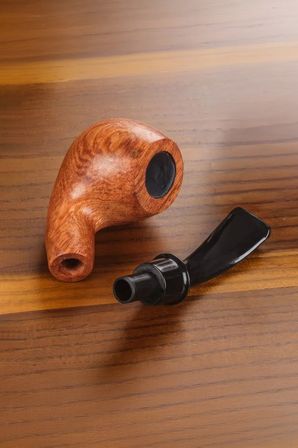Falconetti 9 mm. Kahverengi Sandalwood Eğimli Sap Ahşap Pipo rd85
