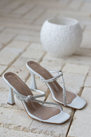 Günlük Kadın Terlik Çift Parlak Şeritli Tokalı Kalın Topuklu Şeffaf Bantlı Abiye Ayakkabı 103