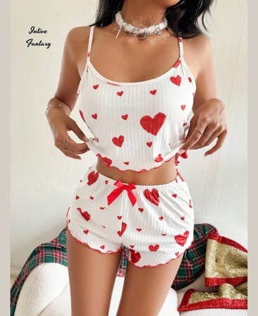 Intive Cutie Kırmızı Kalp Desenli Beyaz Rahat Kumaştan Şort Crop Pijama Takımı