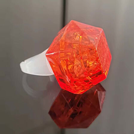 Kristal Tasarımlı Led Glow Işıklı 3 Modlu Kırmızı Yüzük 3.5 x 5 cm (4727)