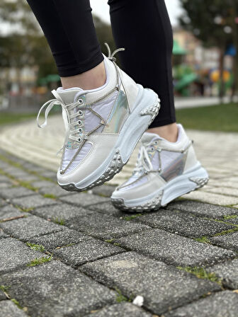 Günlük Kadın Sneaker Rugan Spor Ayakkabı Yüksek Kalın Topuklu Bağcıklı Taş Detaylı Hafif Rahat 1038