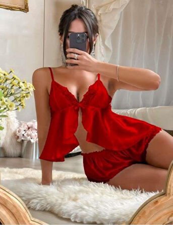 Aria's Closet Kırmızı Dantel İşlemeli İnce Askılı Saten Şortlu Takım
