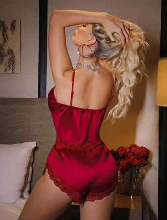 Arias Closet Bordo Dantel İşlemeli İnce Askılı Önden Bağlamalı Saten Şortlu Takım