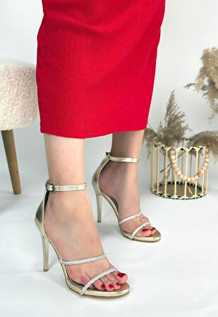 Colly Gold Rugan Topuklu Ayakkabı