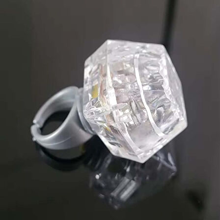 Periboia Kristal Tasarımlı Led Işıklı Gümüş Yüzük 