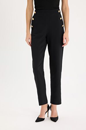 DeFacto Carrot Fit Havuç Kalıp Kumaş Pantolon Basic Düz Cepli Yüksek Bel Düz Paça B1238AX25SPBK81