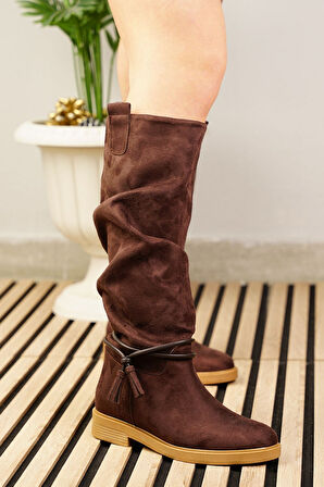 Günlük Kadın Diz Altı Çizme Körüklü Alçak Topuklu Tırtıklı Tabanlı Kürklü Astarlı Püskül Detay 1045