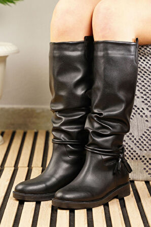 Günlük Kadın Diz Altı Çizme Körüklü Alçak Topuklu Tırtıklı Tabanlı Kürklü Astarlı Püskül Detay 1045