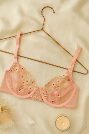 Pudra Çiçek Desenli Sütyen Külot Takımı